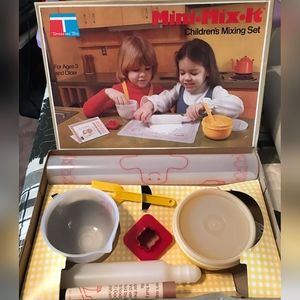1979 Tupperware kids toy